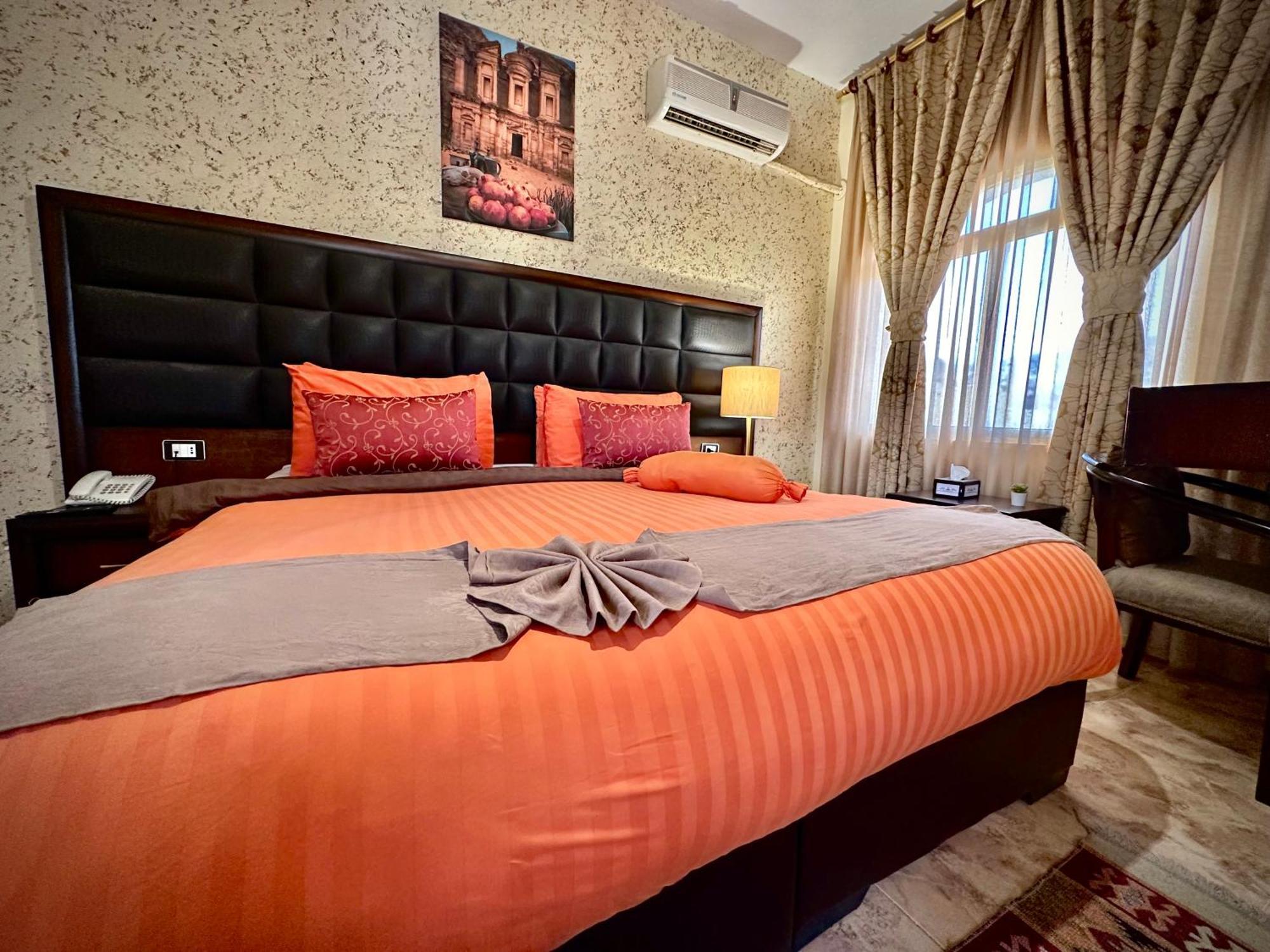 Anbat Midtown Hotel Wadi Musa Eksteriør bilde
